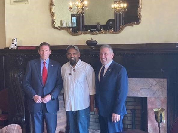 Senator Blumenthal visits the newly reopened Lighthouse Inn in New London. 